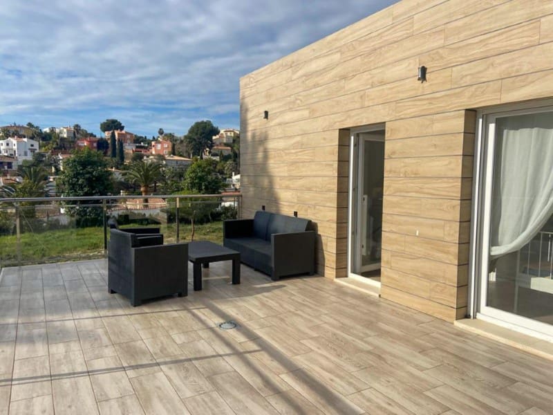 4 slaapkamer Villa te koop in La Nucia met zwembad - € 586.000 (Ref: 9976936)