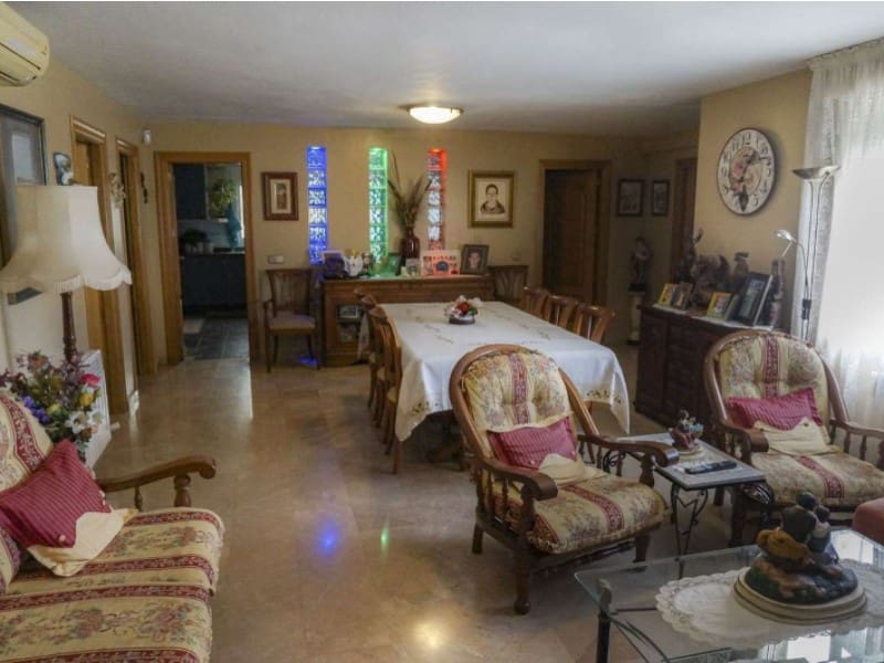 Chalet de 5 habitaciones en Alfaz del Pi / L'Alfàs del Pi en venta con piscina - 1.200.000 € (Ref: 9976937)