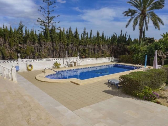 Chalet de 5 habitaciones en Pueblo - Urbanizaciones, Alfaz del Pi / L'Alfàs del Pi en venta con piscina - 1.200.000 € (Ref: 9976937)
