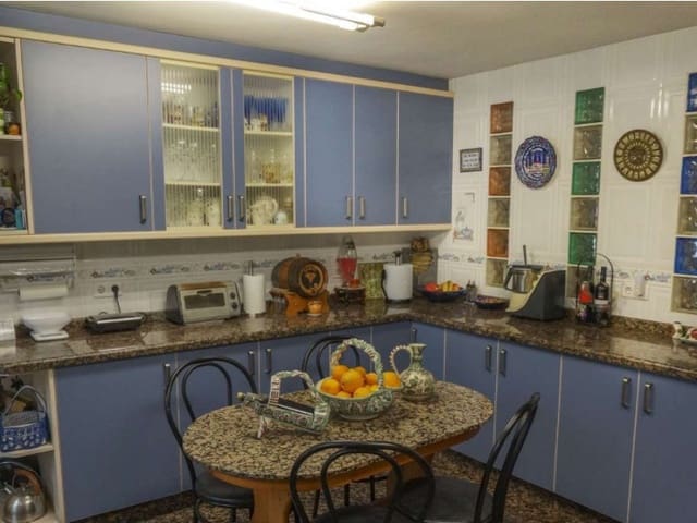 Chalet de 5 habitaciones en Pueblo - Urbanizaciones, Alfaz del Pi / L'Alfàs del Pi en venta con piscina - 1.200.000 € (Ref: 9976937)