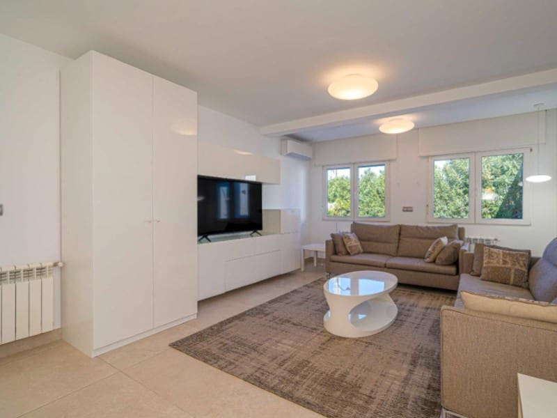 4 Zimmer Villa zu verkaufen in Albir mit Pool - 975.000 € (Ref: 9976938)