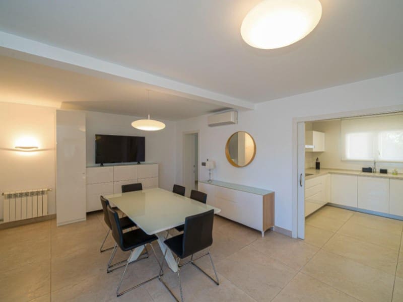 4 Zimmer Villa zu verkaufen in Albir mit Pool - 975.000 € (Ref: 9976938)