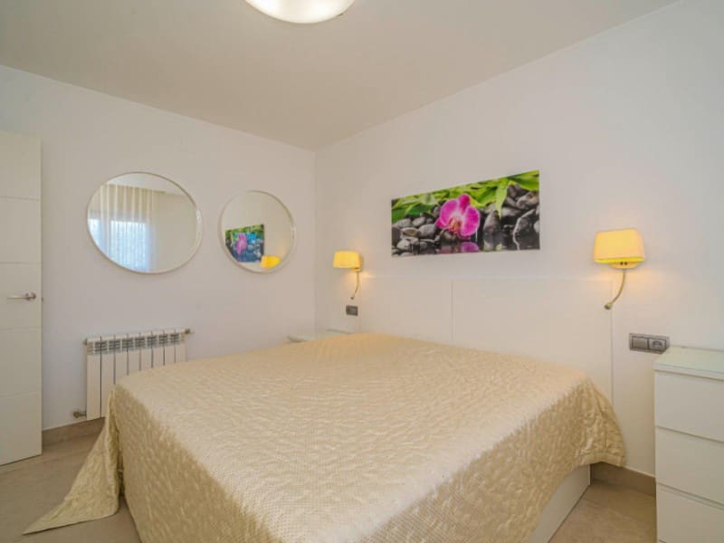 4 Zimmer Villa zu verkaufen in Albir mit Pool - 975.000 € (Ref: 9976938)