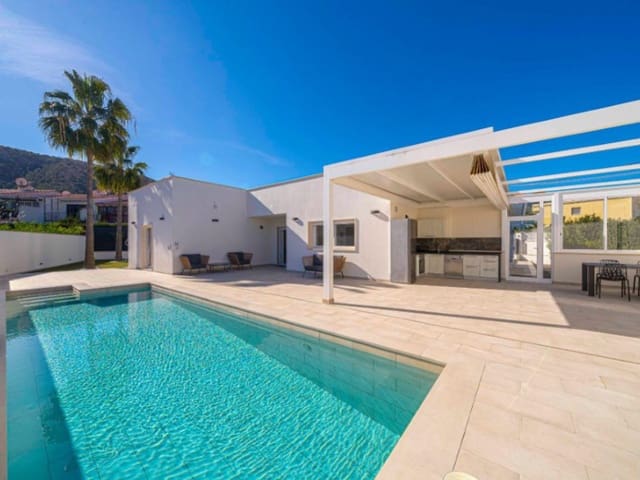 4 soverom Villa til salgs i Albir, Alfaz del Pi / L'Alfàs del Pi med svømmebasseng - € 975 000 (Ref: 9976938)