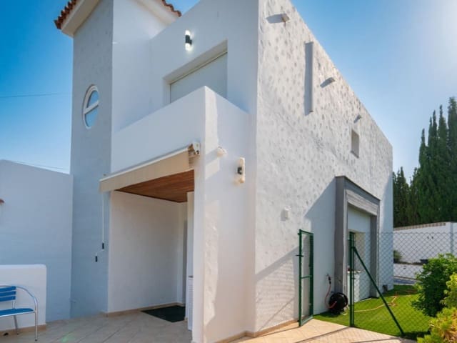 4 Zimmer Villa zu verkaufen in Albir, Alfaz del Pi / L'Alfàs del Pi mit Pool Garage - 650.000 € (Ref: 9976942)