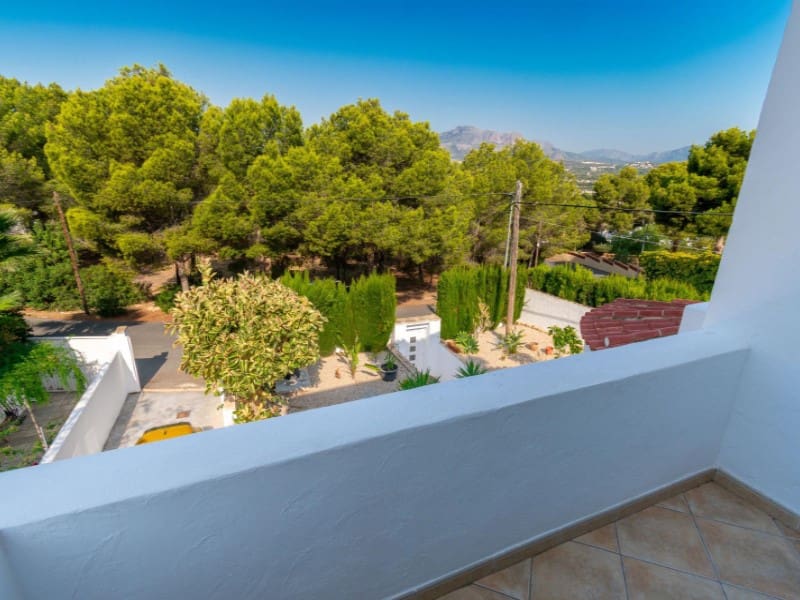 4 slaapkamer Villa te koop in Albir met zwembad garage - € 650.000 (Ref: 9976942)