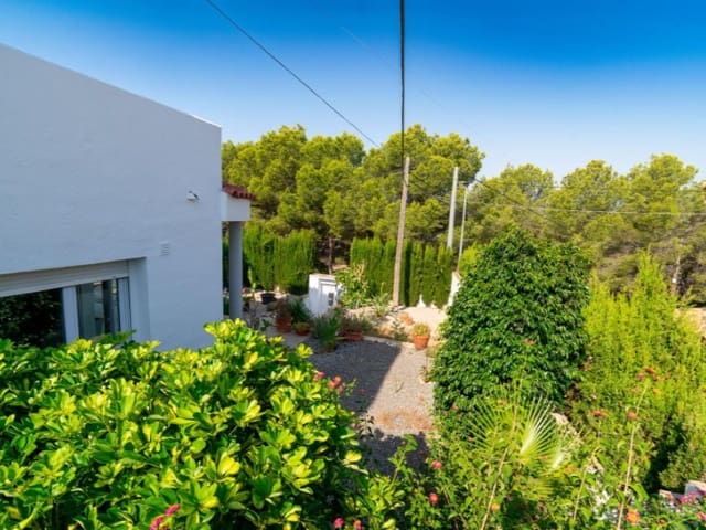 4 Zimmer Villa zu verkaufen in Albir, Alfaz del Pi / L'Alfàs del Pi mit Pool Garage - 650.000 € (Ref: 9976942)