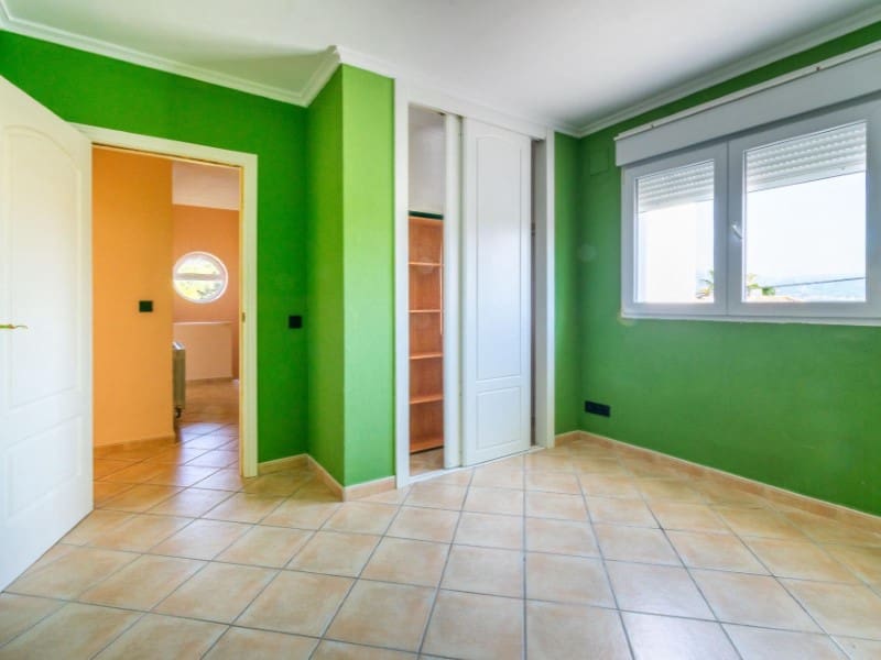 4 slaapkamer Villa te koop in Albir met zwembad garage - € 650.000 (Ref: 9976942)