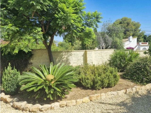 3 soverom Villa til salgs i Albir, Alfaz del Pi / L'Alfàs del Pi med svømmebasseng garasje - € 650 000 (Ref: 9976943)
