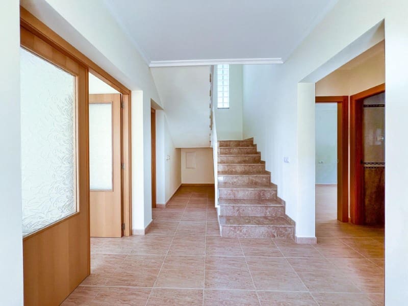 4 slaapkamer Villa te koop in Alfaz del Pi / L'Alfas del Pi met zwembad garage - € 745.000 (Ref: 9976945)