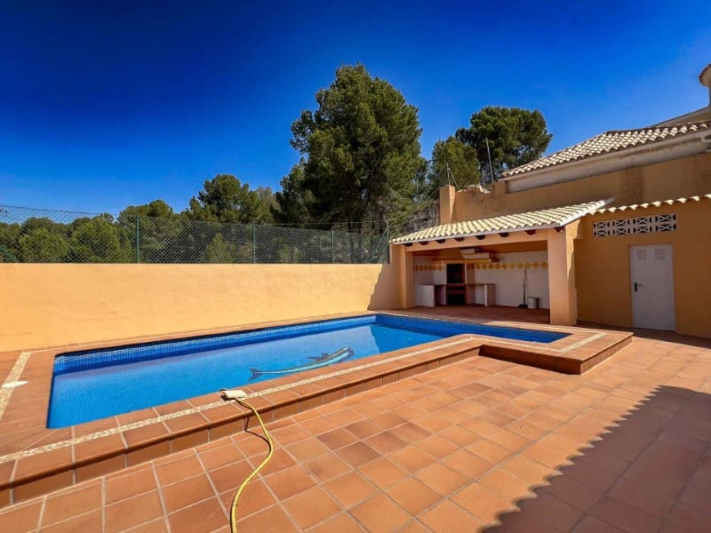 4 slaapkamer Villa te koop in Alfaz del Pi / L'Alfas del Pi met zwembad garage - € 745.000 (Ref: 9976945)