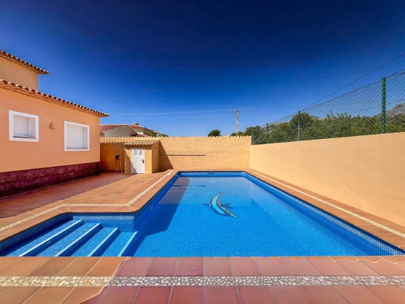 4 slaapkamer Villa te koop in Alfaz del Pi / L'Alfas del Pi met zwembad garage - € 745.000 (Ref: 9976945)