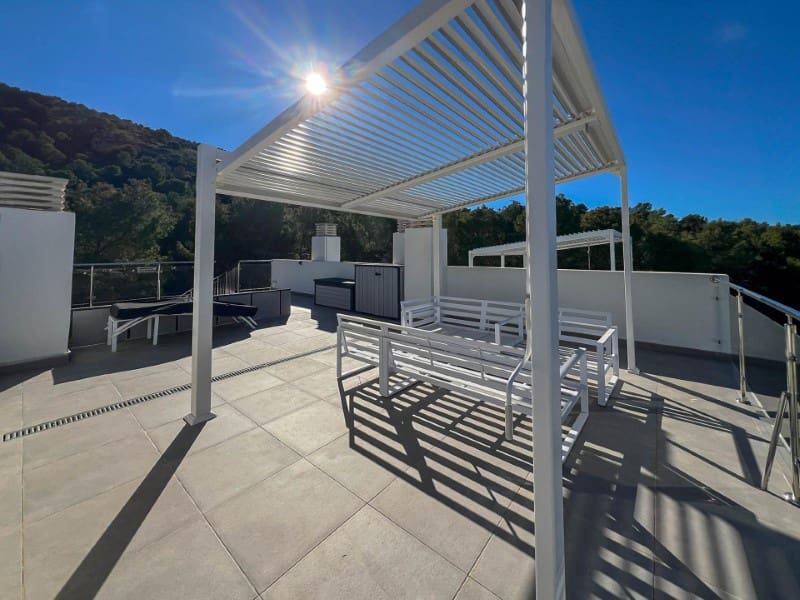 2 soverom Hus til salgs i Albir med svømmebasseng - € 575 000 (Ref: 9976946)