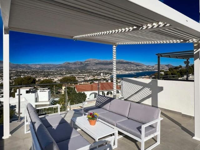 2 soverom Hus til salgs i Albir, Alfaz del Pi / L'Alfàs del Pi med svømmebasseng - € 575 000 (Ref: 9976946)