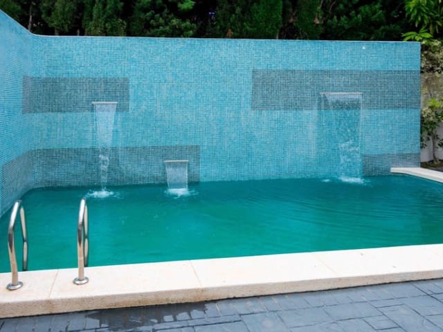 4 soverom Kjedet enebolig til salgs i Albir, Alfaz del Pi / L'Alfàs del Pi med svømmebasseng - € 902 000 (Ref: 9976947)
