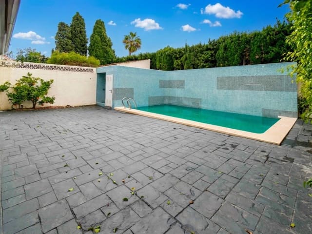 4 soverom Kjedet enebolig til salgs i Albir, Alfaz del Pi / L'Alfàs del Pi med svømmebasseng - € 902 000 (Ref: 9976947)
