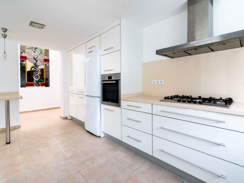 4 soverom Kjedet enebolig til salgs i Albir med svømmebasseng - € 902 000 (Ref: 9976947)