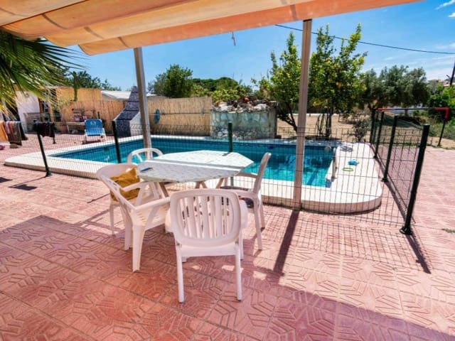 Chalet de 4 habitaciones en Pueblo - Urbanizaciones, Alfaz del Pi / L'Alfàs del Pi en venta con piscina garaje - 649.000 € (Ref: 9976954)