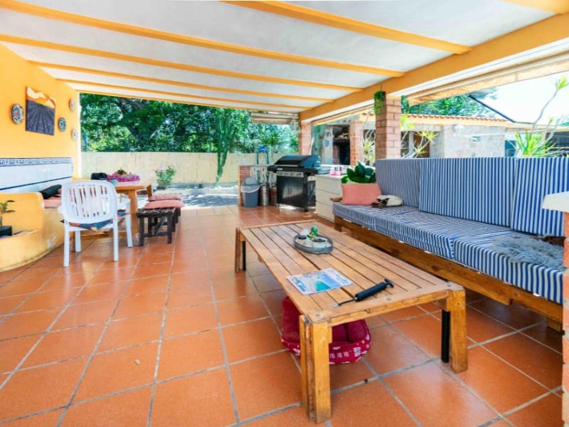 4 slaapkamer Villa te koop in Alfaz del Pi / L'Alfas del Pi met zwembad - € 649.000 (Ref: 9976954)