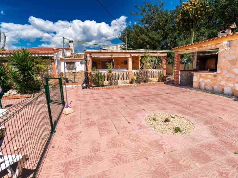 4 slaapkamer Villa te koop in Alfaz del Pi / L'Alfas del Pi met zwembad - € 649.000 (Ref: 9976954)