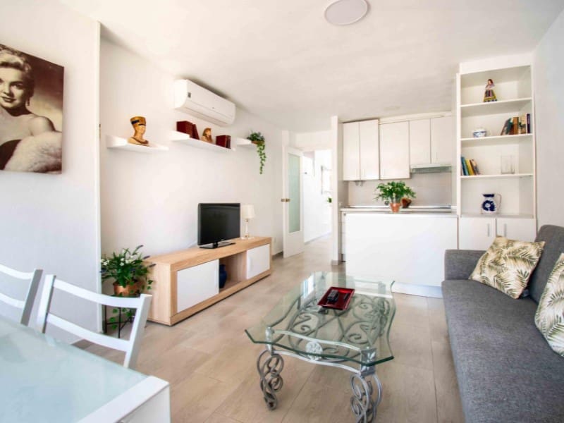 1 slaapkamer Appartement te koop in Benidorm met zwembad - € 223.000 (Ref: 9976957)
