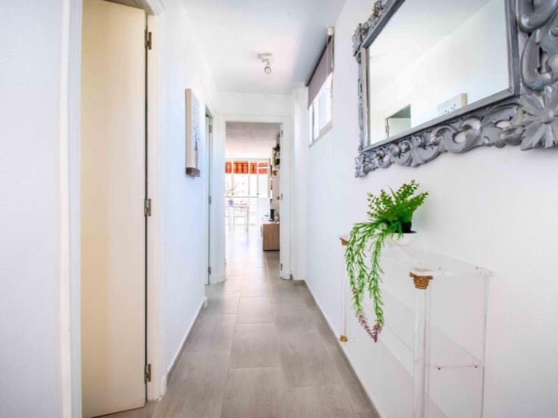1 slaapkamer Appartement te koop in Benidorm met zwembad - € 223.000 (Ref: 9976957)