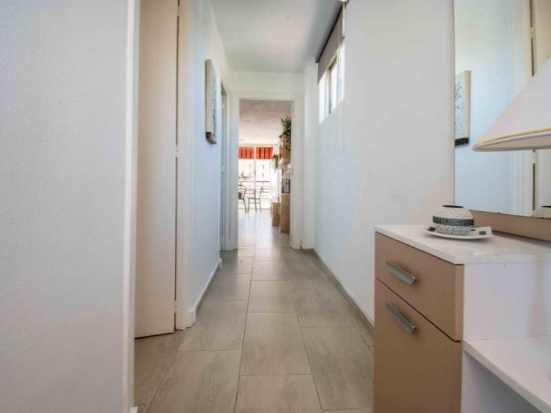1 slaapkamer Appartement te koop in Benidorm met zwembad - € 223.000 (Ref: 9976958)