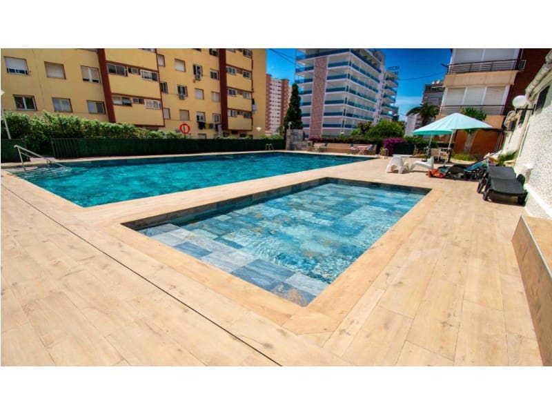 1 slaapkamer Appartement te koop in Benidorm met zwembad - € 223.000 (Ref: 9976958)