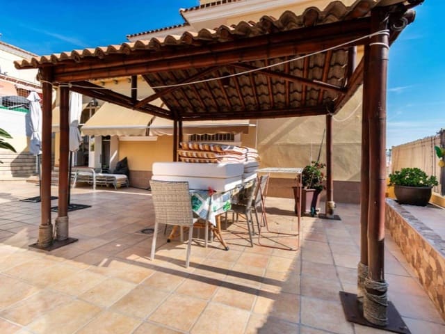 4 soveværelse Villa til salg i Barranco Hondo, La Nucia med swimmingpool garage - € 549.000 (Ref: 9976959)