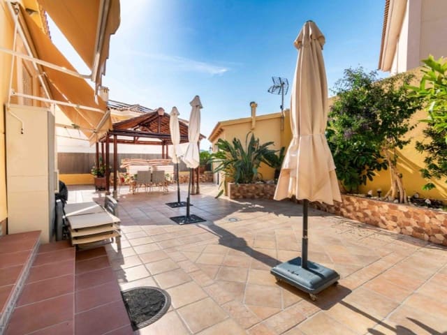 4 soveværelse Villa til salg i Barranco Hondo, La Nucia med swimmingpool garage - € 549.000 (Ref: 9976959)