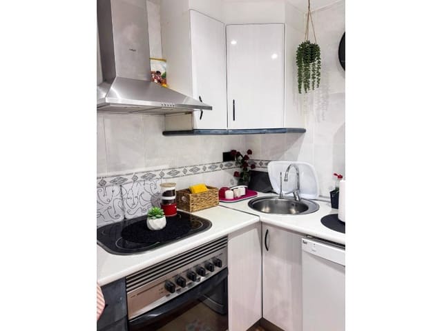 2 soveværelse Lejlighed til salg i Juzgados - Plaza de Toros, Benidorm med swimmingpool - € 292.500 (Ref: 9976960)