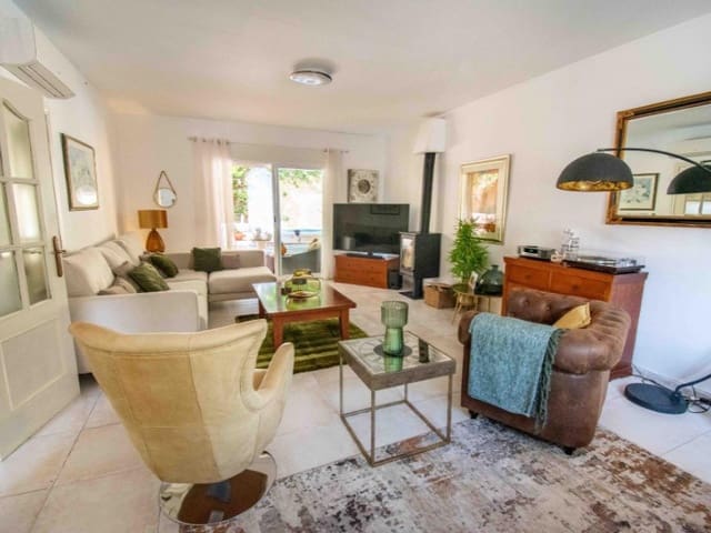 4 soverom Kjedet enebolig til salgs i Albir, Alfaz del Pi / L'Alfàs del Pi med svømmebasseng garasje - € 599 000 (Ref: 9976961)