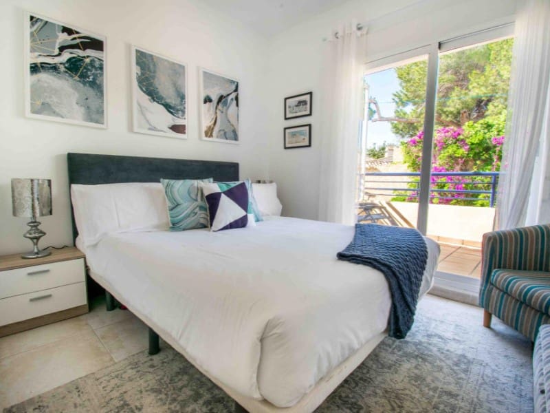 4 soverom Kjedet enebolig til salgs i Albir med svømmebasseng garasje - € 599 000 (Ref: 9976961)
