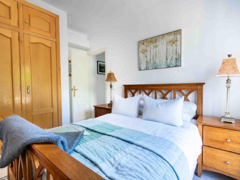 4 soverom Kjedet enebolig til salgs i Albir med svømmebasseng garasje - € 599 000 (Ref: 9976961)