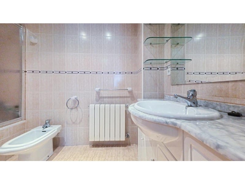 Apartamento de 3 habitaciones en Albir en venta con piscina - 390.000 € (Ref: 9976962)