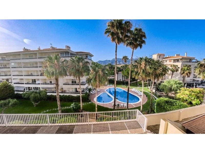 Apartamento de 3 habitaciones en Albir en venta con piscina - 390.000 € (Ref: 9976962)