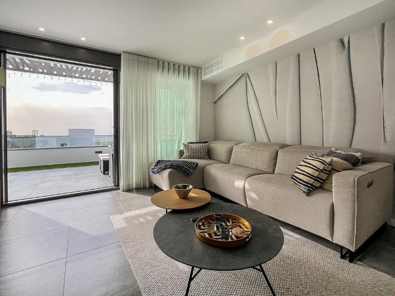 Apartamento de 2 habitaciones en Finestrat en venta con piscina garaje - 396.000 € (Ref: 9976963)