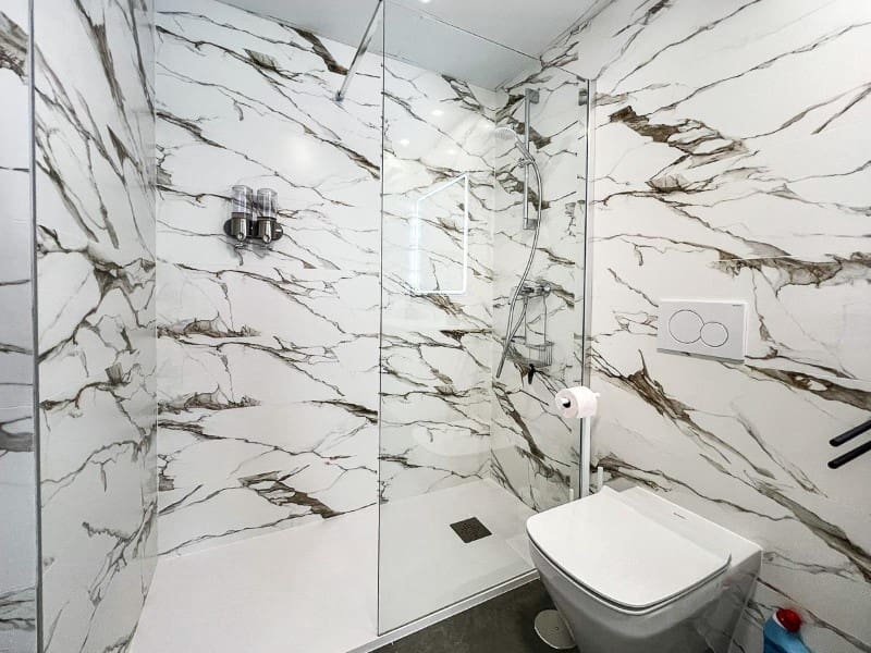 Apartamento de 2 habitaciones en Finestrat en venta con piscina garaje - 396.000 € (Ref: 9976963)