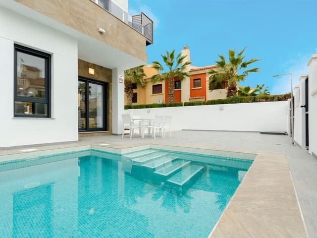 3 chambre Villa/Maison à vendre à El Chaparral - La Siesta - La Torreta, Torrevieja avec piscine garage - 424 000 € (Ref: 9985575)