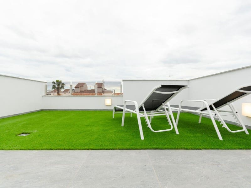 3 sypialnia Willa na sprzedaż w Torrevieja z basenem - 424 000 € (Ref: 9985575)
