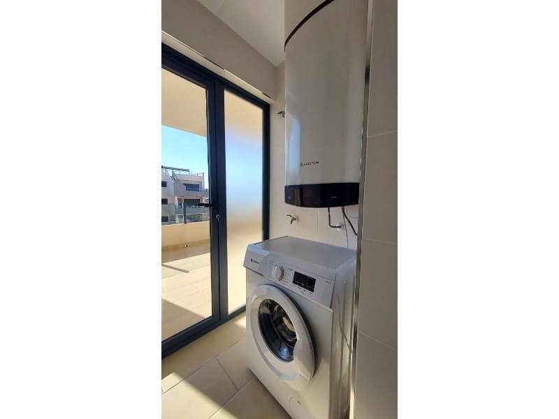 2 soverom Leilighet til salgs i San Miguel de Salinas med svømmebasseng garasje - € 245 000 (Ref: 9985577)