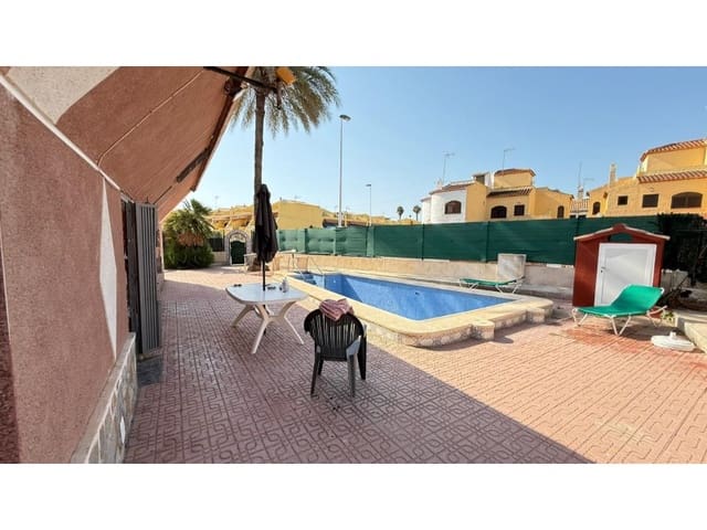 3 soveværelse Villa til salg i Los Frutales, Torrevieja med swimmingpool - € 490.500 (Ref: 9985580)