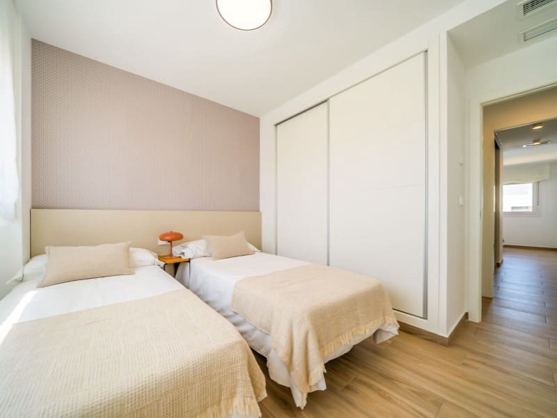 3 sovrum Lägenhet till salu i Orihuela med pool - 299 900 € (Ref: 9985589)