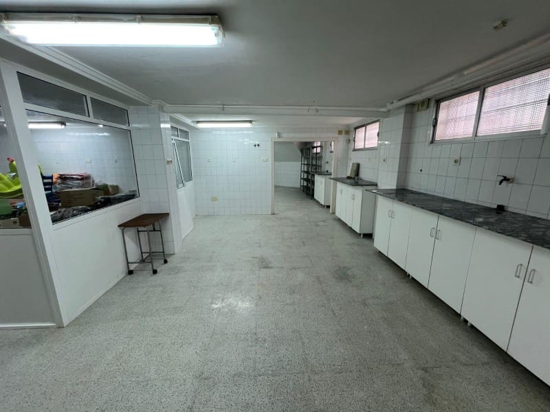 Kaupallinen vuokrattavana paikassa San Miguel de Salinas - 2 500 € (Ref: 9985599)