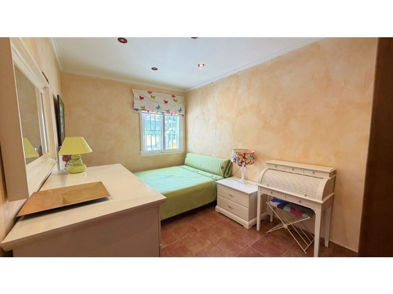 5 sovrum Villa till salu i Orihuela med pool - 480 000 € (Ref: 9985600)