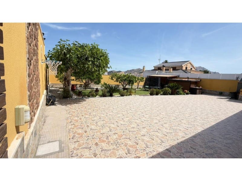 5 sovrum Villa till salu i Orihuela med pool - 480 000 € (Ref: 9985600)