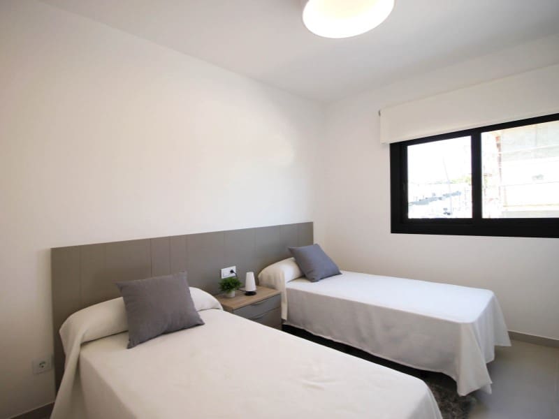 3 quarto Apartamento para venda em Pinar de Campoverde com piscina - 334 900 € (Ref: 9985607)