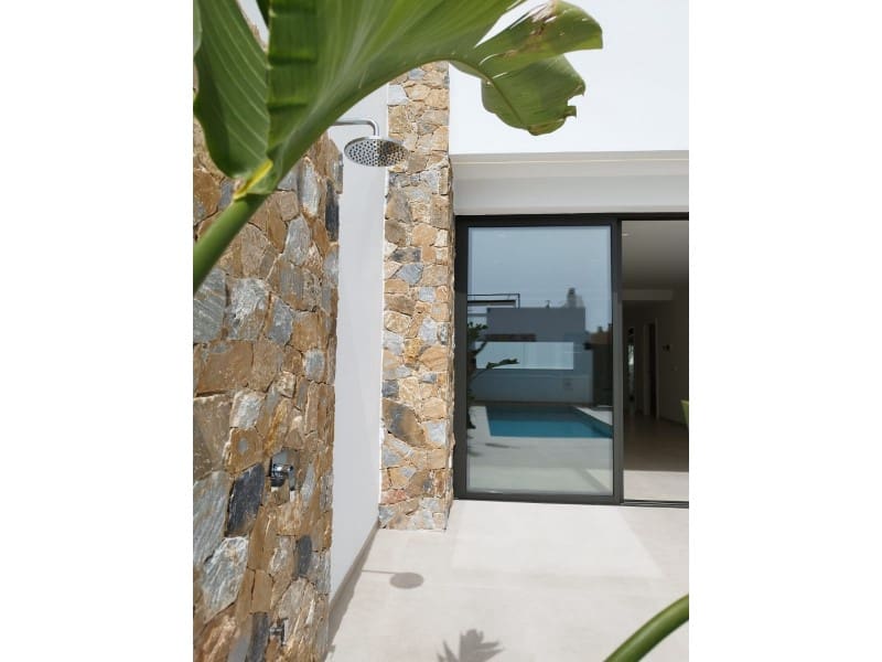 3 soveværelse Villa til salg i Los Alcazares med swimmingpool - € 519.000 (Ref: 9985609)