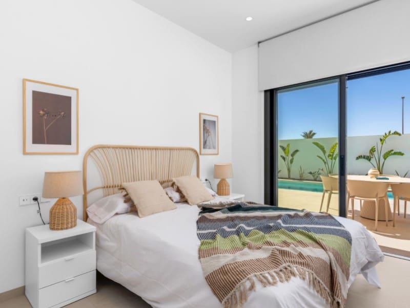 3 soveværelse Villa til salg i Los Alcazares med swimmingpool - € 519.000 (Ref: 9985609)