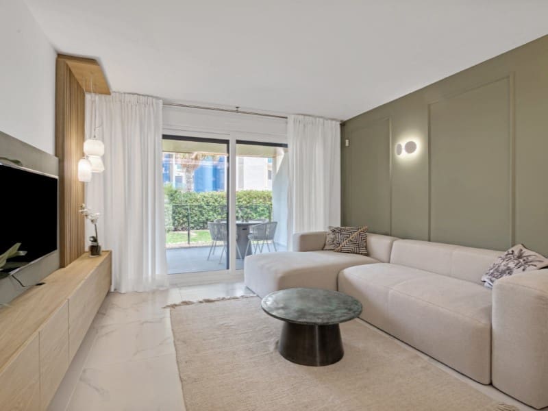 3 Zimmer Apartment zu verkaufen in Punta Prima mit Pool - 364.000 € (Ref: 9985611)